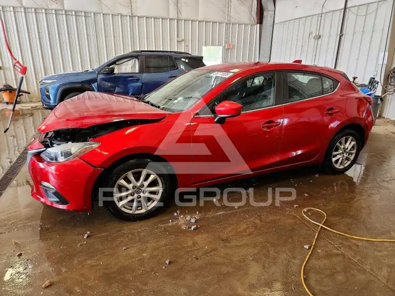 2014 Mazda 3 photo