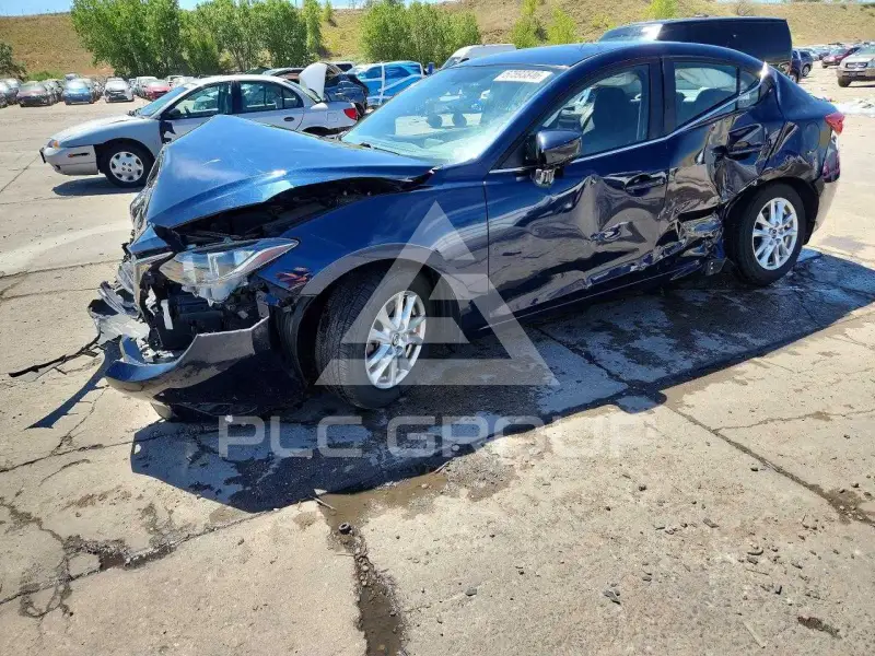 2014 Mazda 3 photo