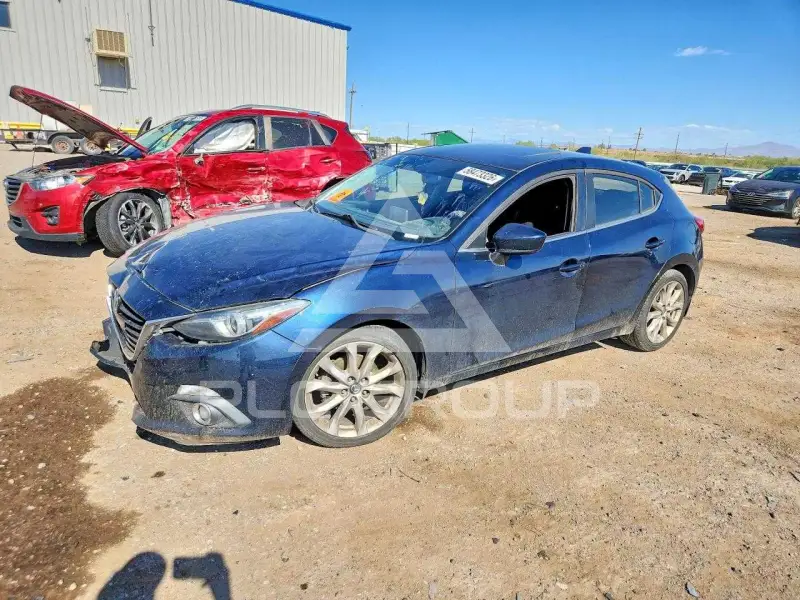 2014 Mazda 3 photo