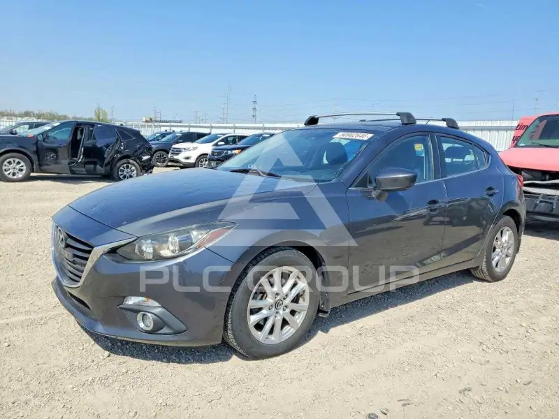 2014 Mazda 3 photo