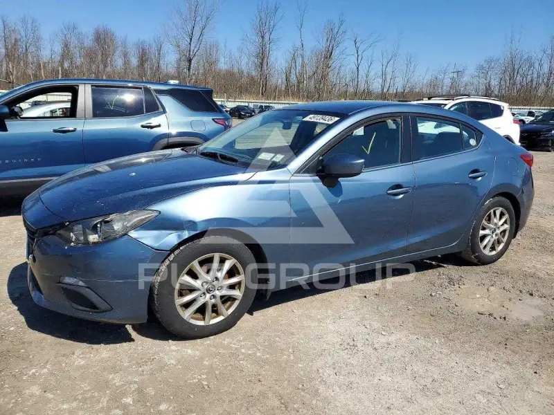 2014 Mazda 3 photo