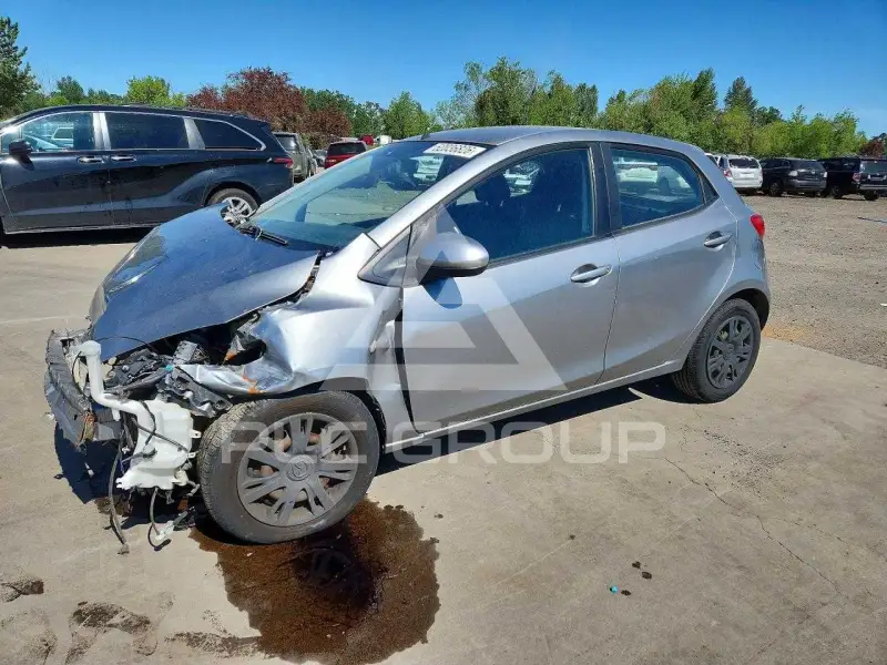 2014 Mazda 2 фото