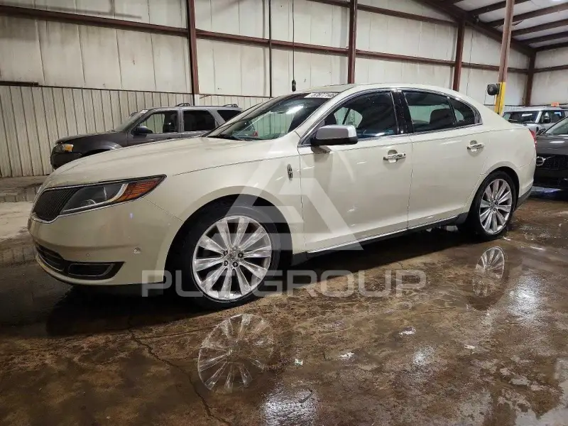 2014 Lincoln MKS photo