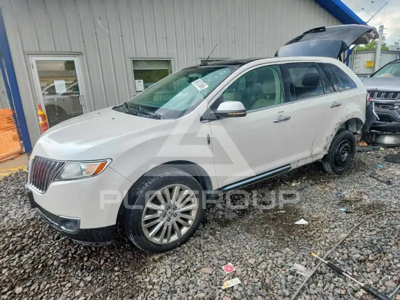 2014 Lincoln MKX photo