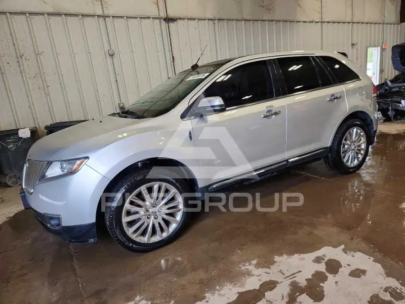 2014 Lincoln MKX photo