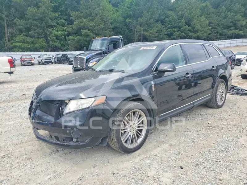 2014 Lincoln MKT фото