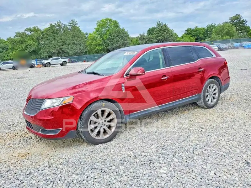 2014 Lincoln MKT фото