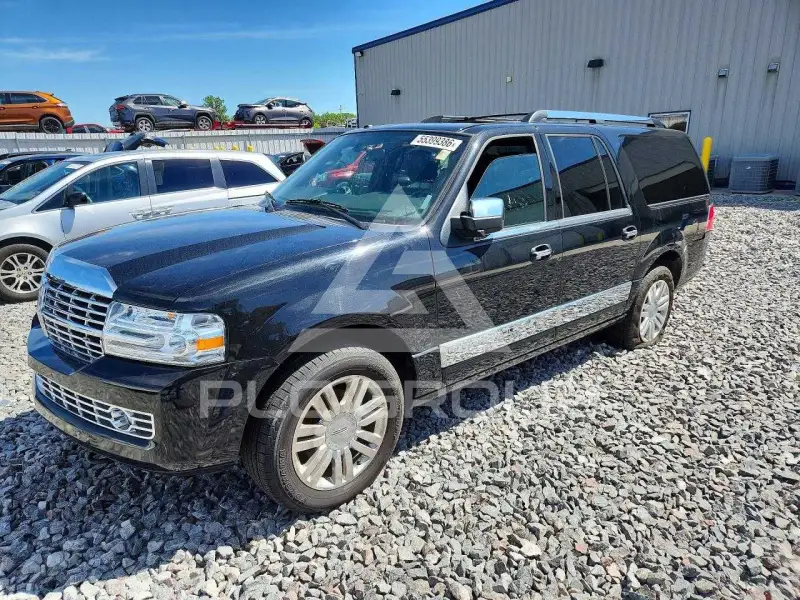 2014 Lincoln NAVIGATOR photo