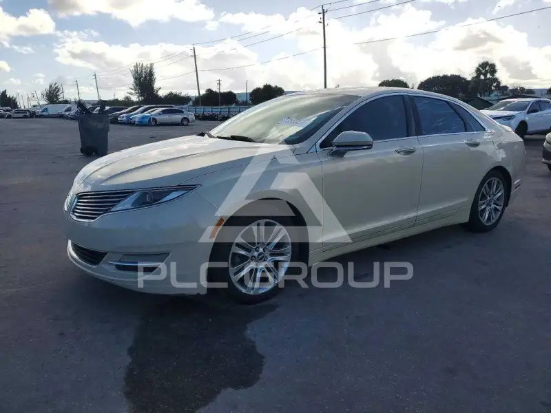 2014 Lincoln MKZ photo
