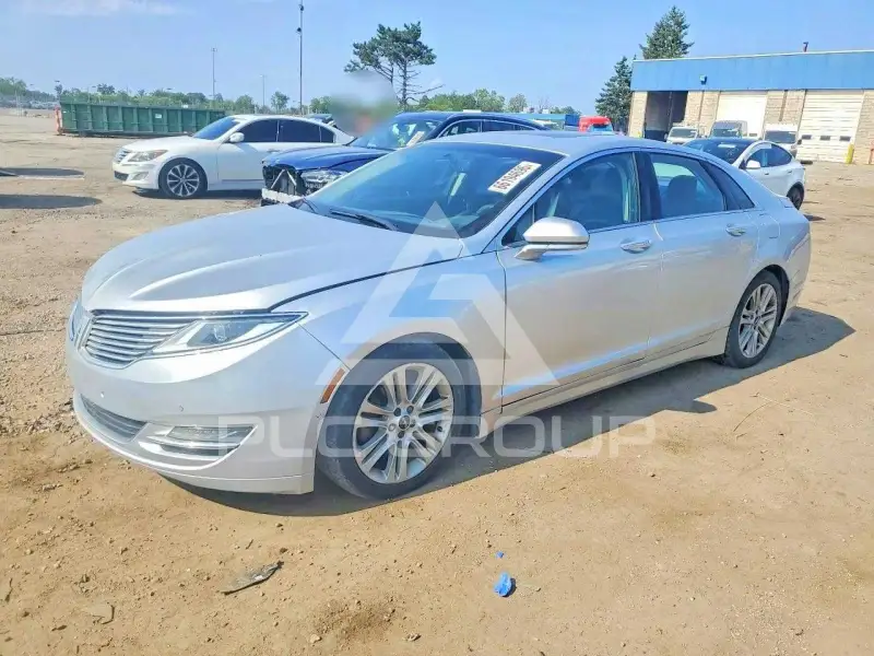 2014 Lincoln MKZ photo