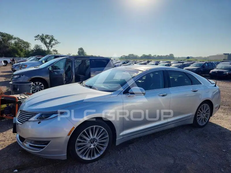 2014 Lincoln MKZ photo