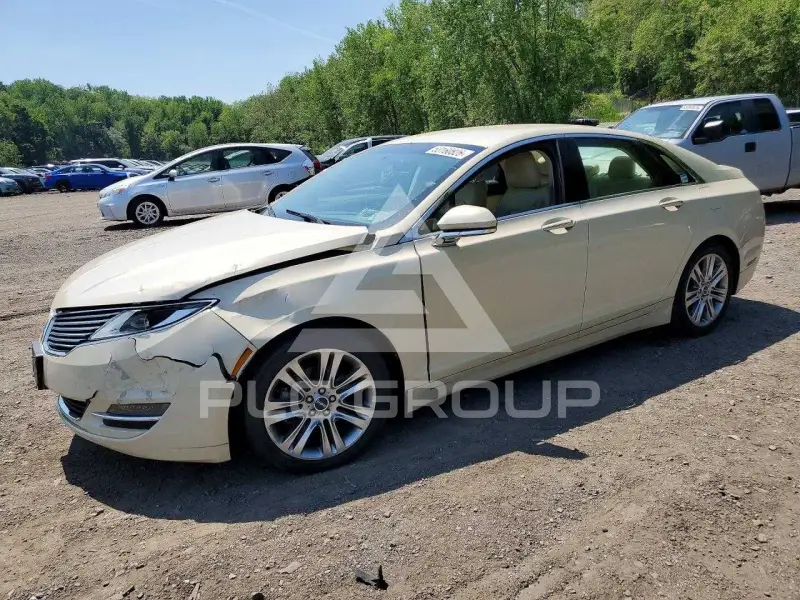 2014 Lincoln MKZ photo
