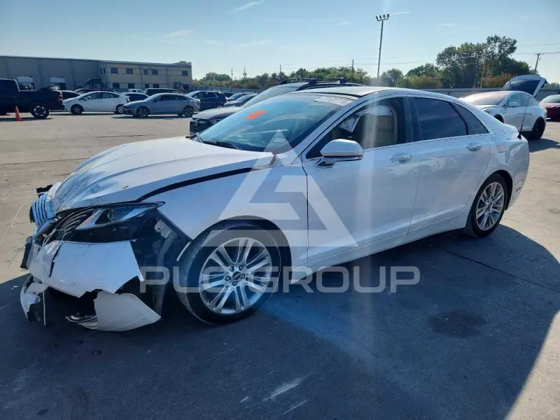 2014 Lincoln MKZ photo
