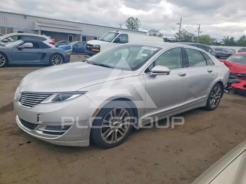 2014 Lincoln MKZ photo