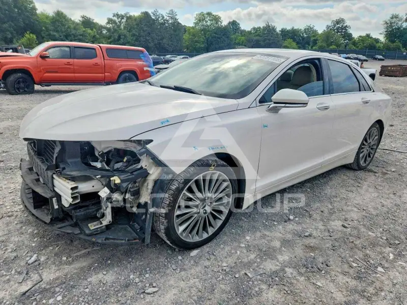 2014 Lincoln MKZ photo