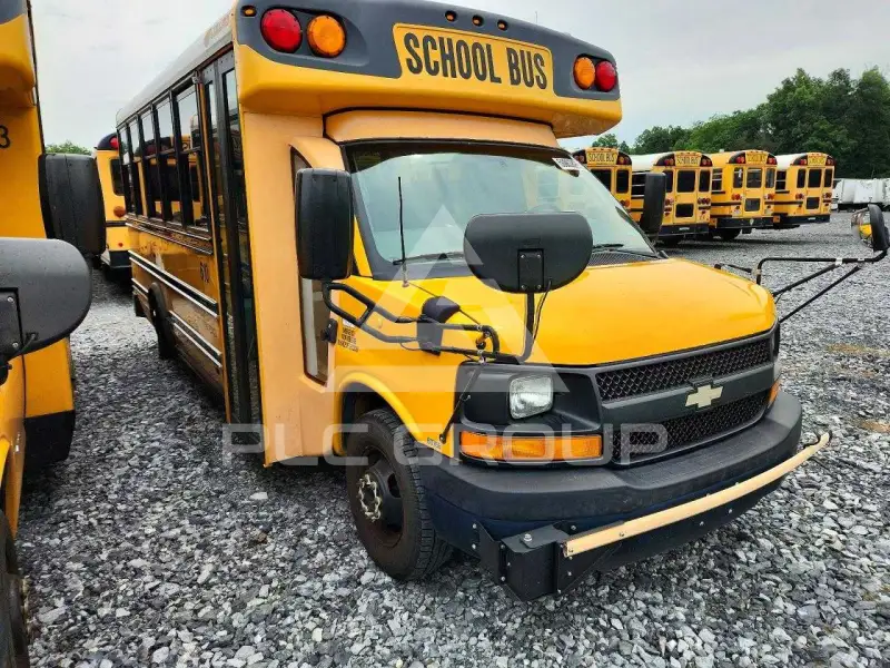2014 Chevrolet Express Van photo