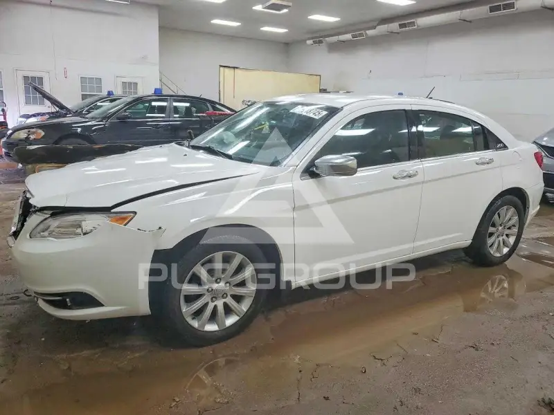 2014 Chrysler 200 фото
