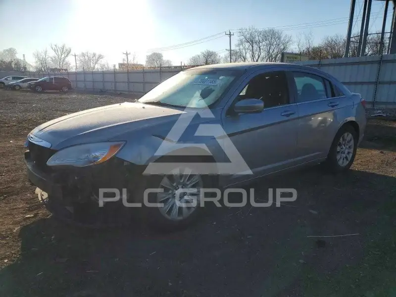 2014 Chrysler 200 фото