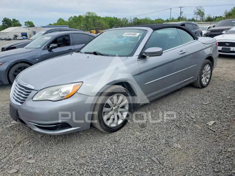 2014 Chrysler 200 фото