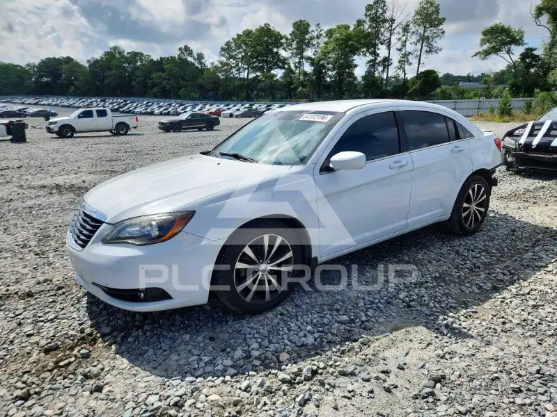 2014 Chrysler 200 фото
