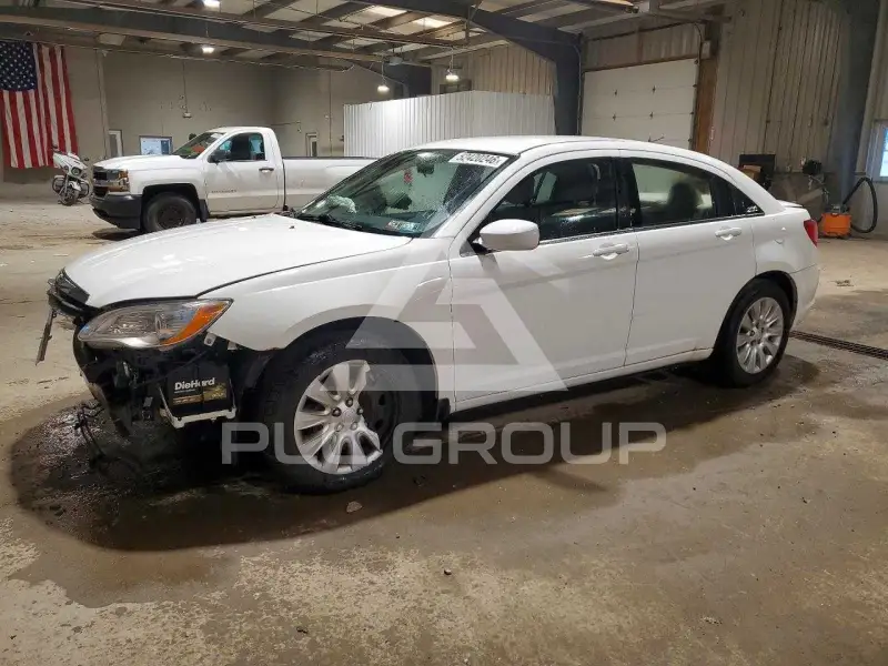 2014 Chrysler 200 photo