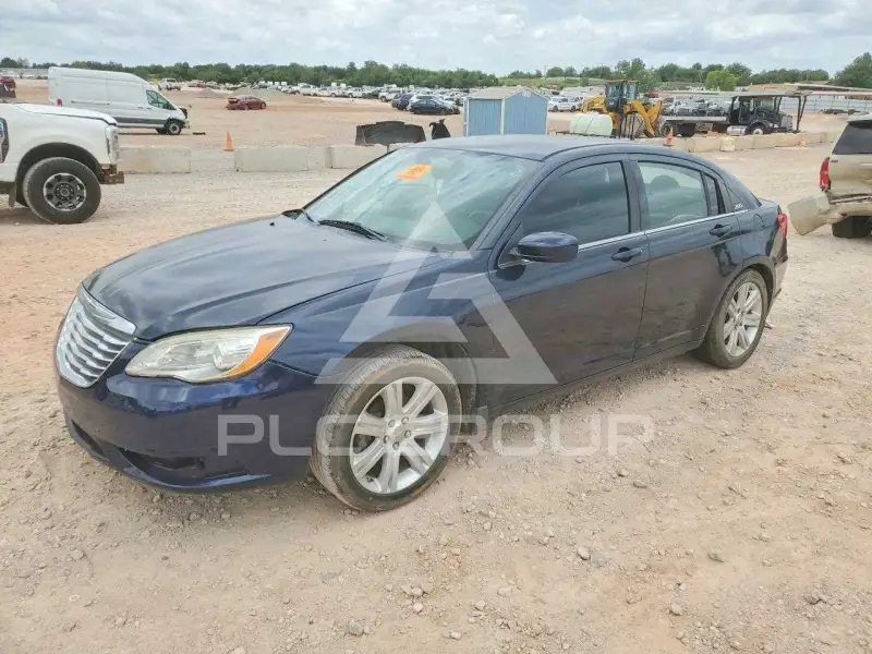2014 Chrysler 200 фото