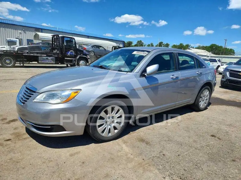 2014 Chrysler 200 photo
