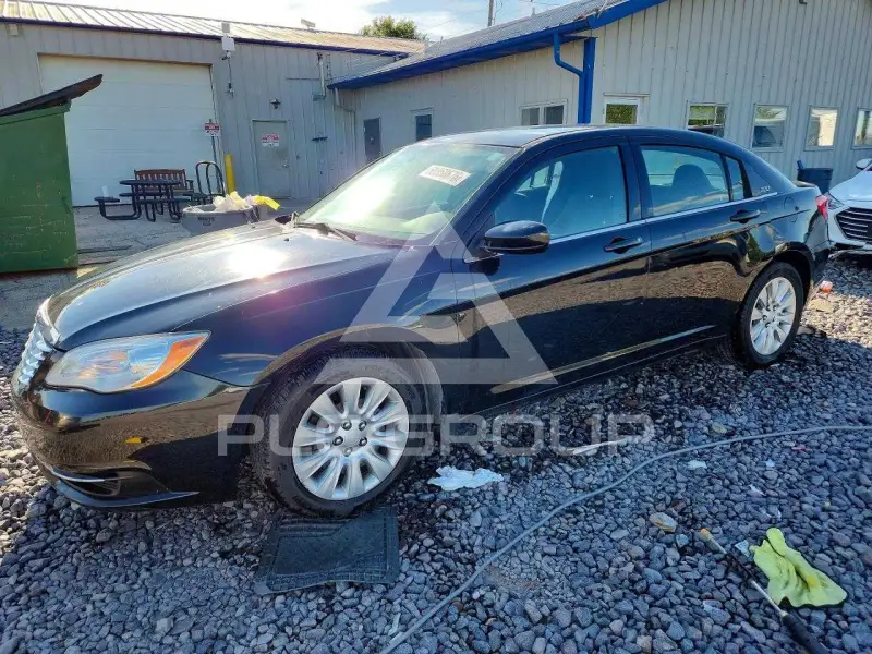 2014 Chrysler 200 photo