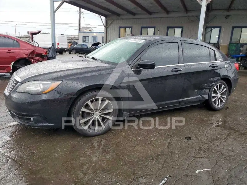 2014 Chrysler 200 фото
