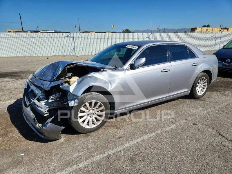 2014 Chrysler 300 фото