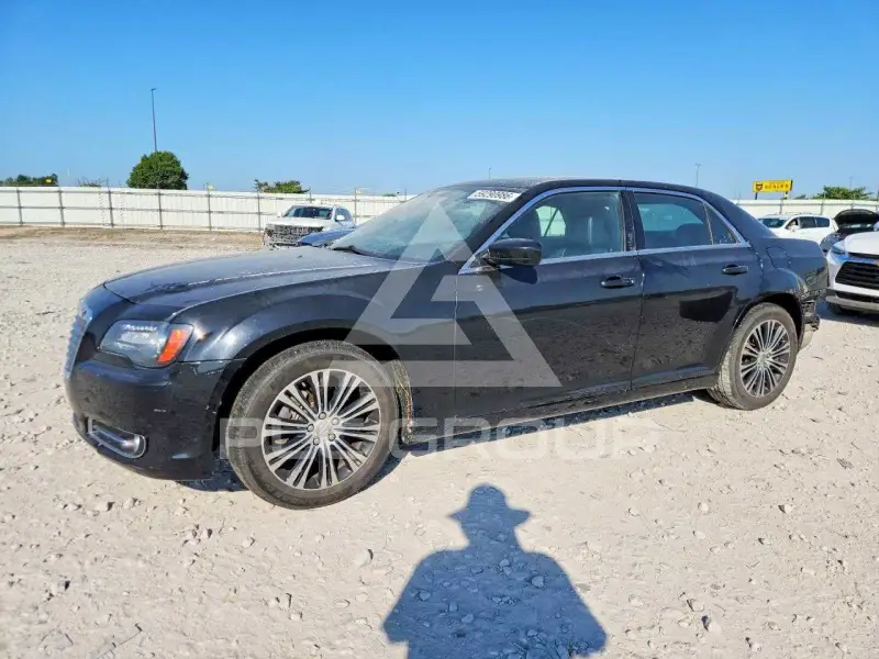 2014 Chrysler 300 фото