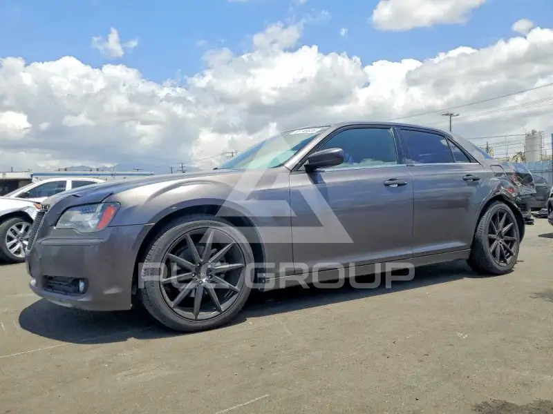 2014 Chrysler 300 photo