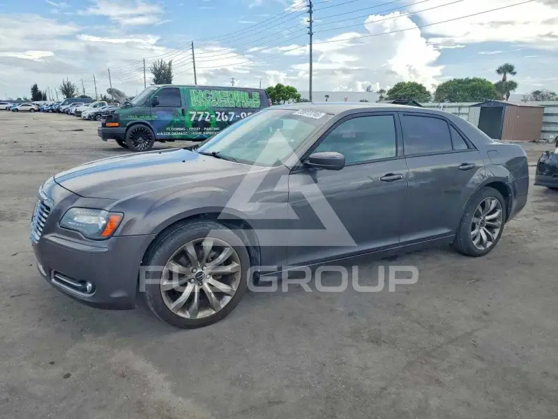 2014 Chrysler 300 фото
