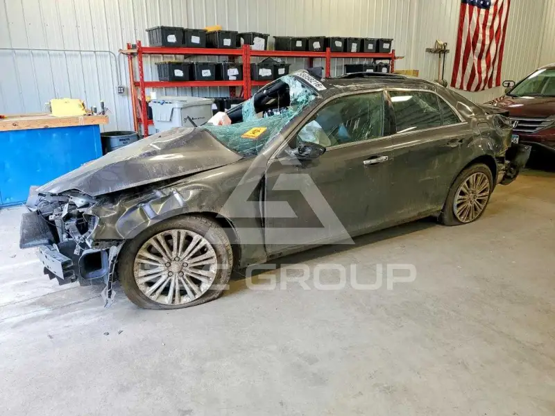 2014 Chrysler 300 фото