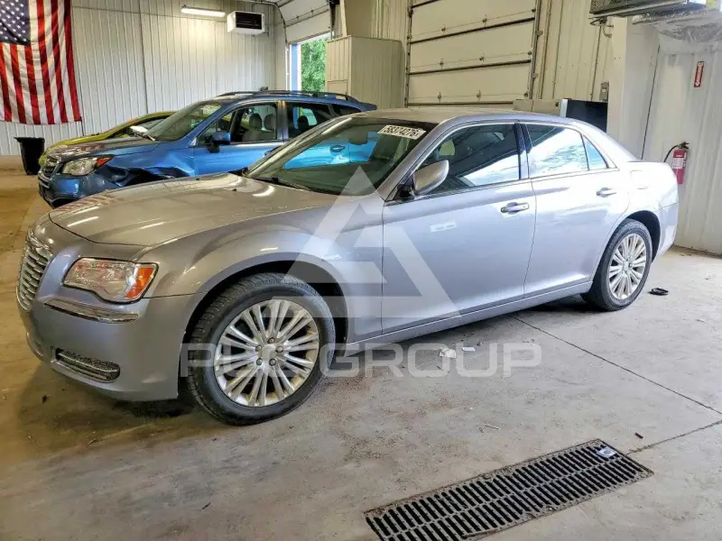 2014 Chrysler 300 фото