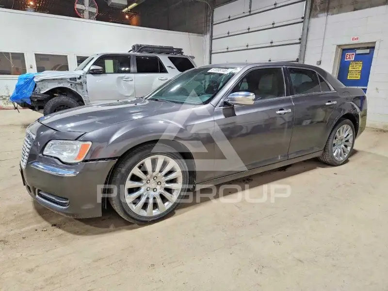 2014 Chrysler 300 photo