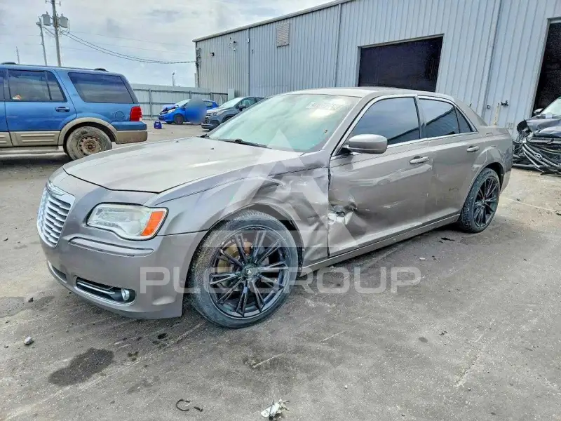 2014 Chrysler 300 фото