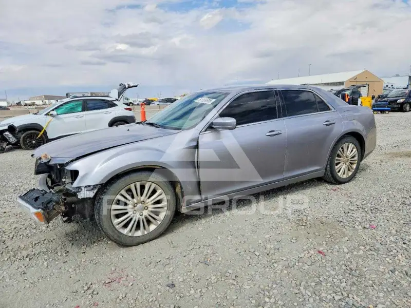 2014 Chrysler 300 фото
