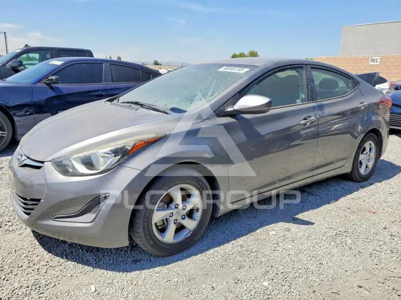 2014 Hyundai Elantra photo