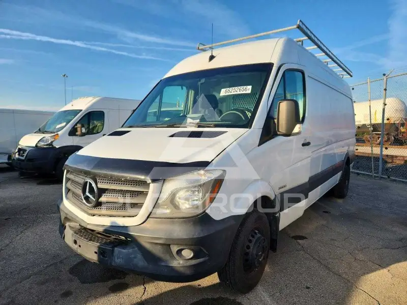 2014 Mercedes Benz Sprinter photo