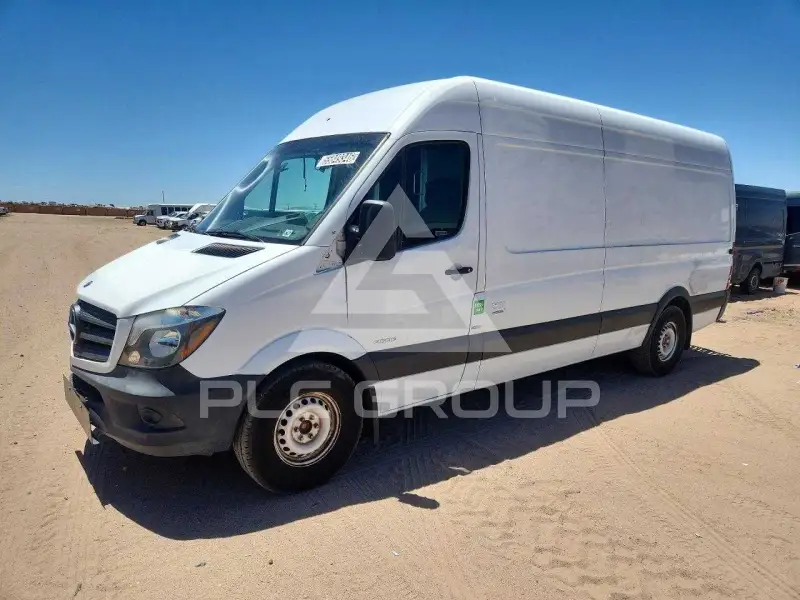 2014 Mercedes Benz Sprinter photo