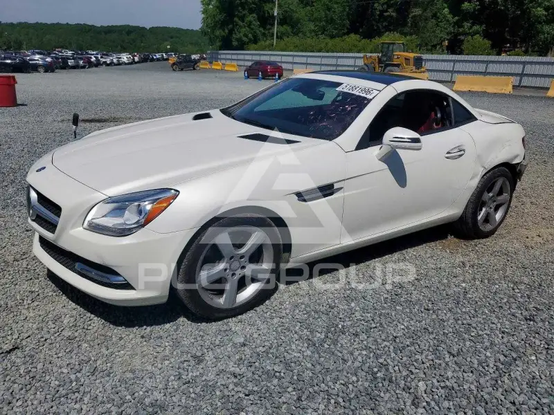2014 Mercedes Benz SLK-Class фото