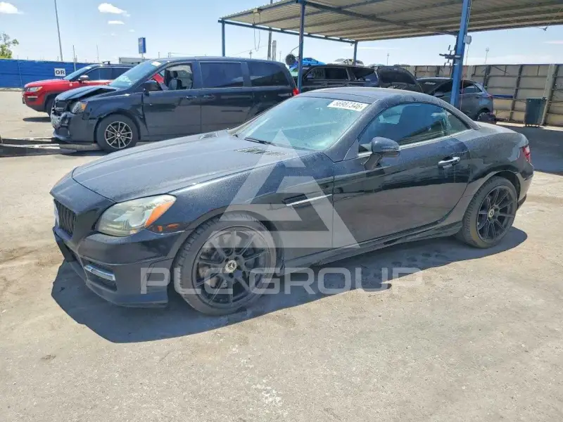 2014 Mercedes Benz SLK-Class фото