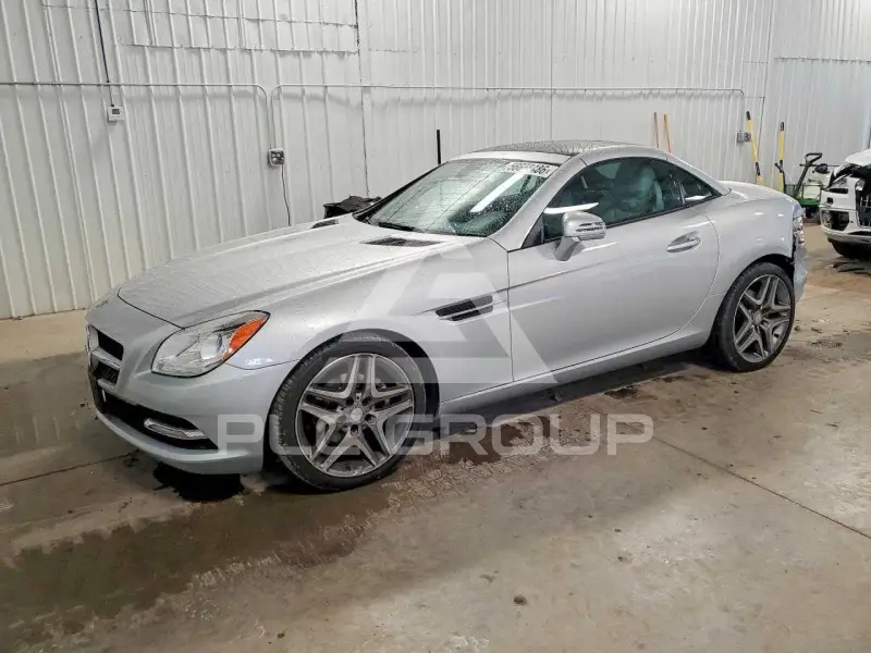 2014 Mercedes Benz SLK-Class photo