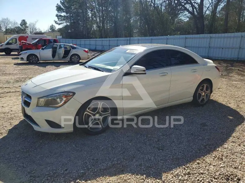 2014 Mercedes Benz CLA-Class фото