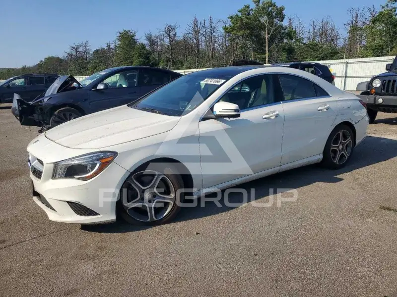2014 Mercedes Benz CLA-Class фото