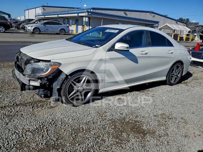 2014 Mercedes Benz CLA-Class фото