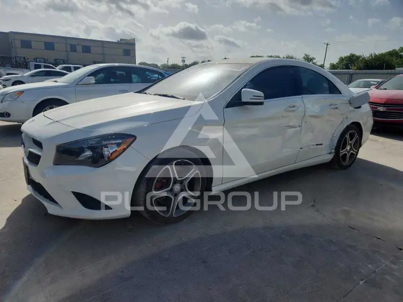 2014 Mercedes Benz CLA-Class photo