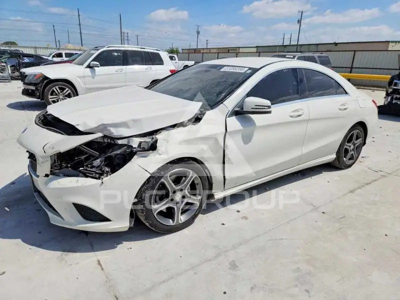 2014 Mercedes Benz CLA-Class photo