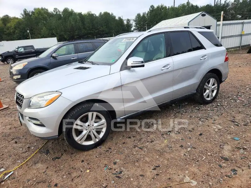 2014 Mercedes Benz ML-Class фото